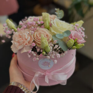 Cvijeće u kutiji - Flower box - mix cvijeća u nježnim tonovima